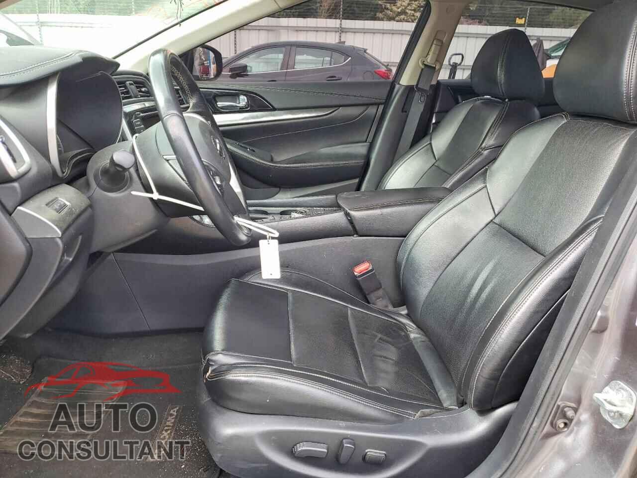 NISSAN MAXIMA 2020 - 1N4AA6DV2LC371096