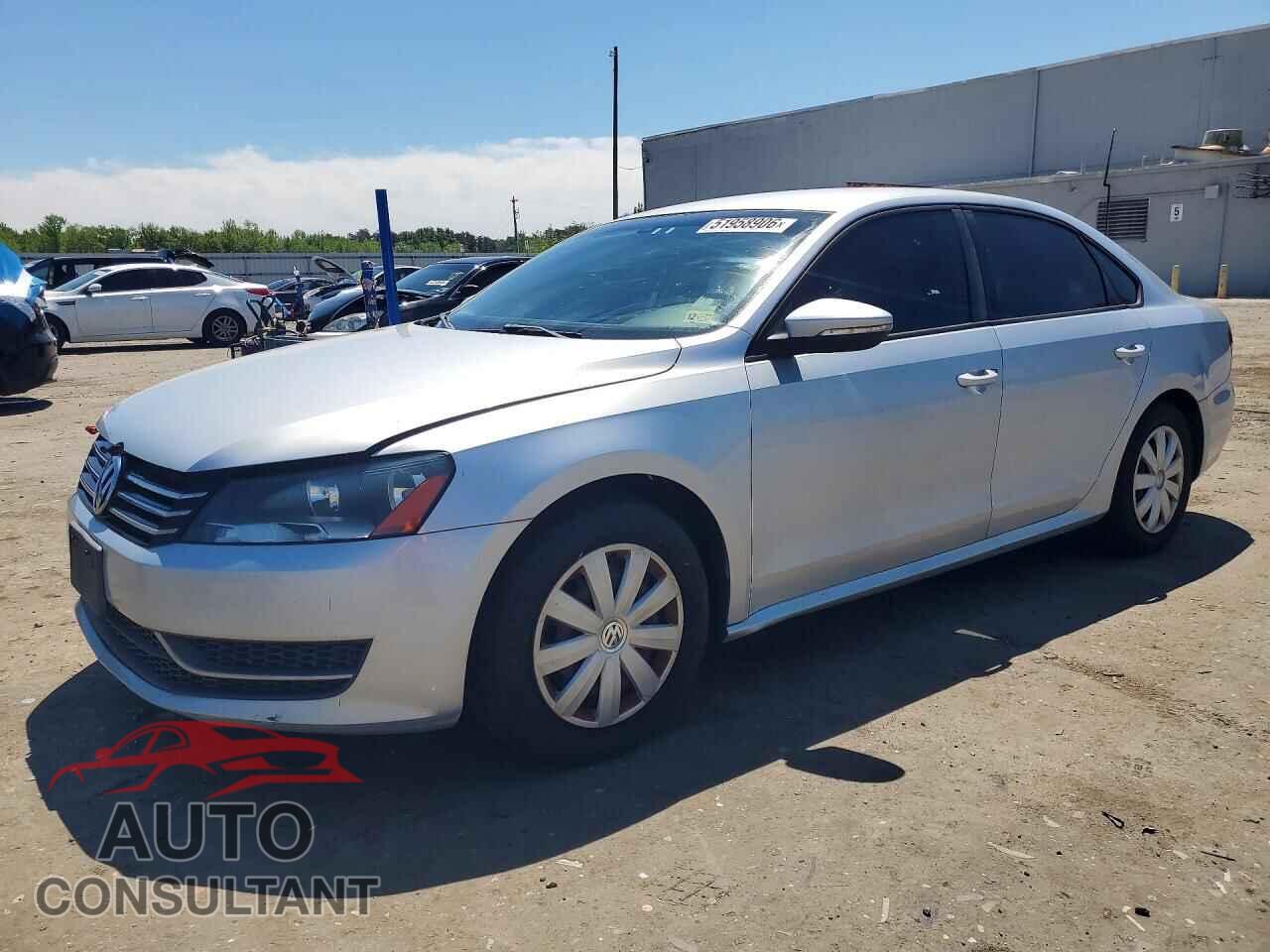 VOLKSWAGEN PASSAT 2012 - 1VWAP7A39CC021995