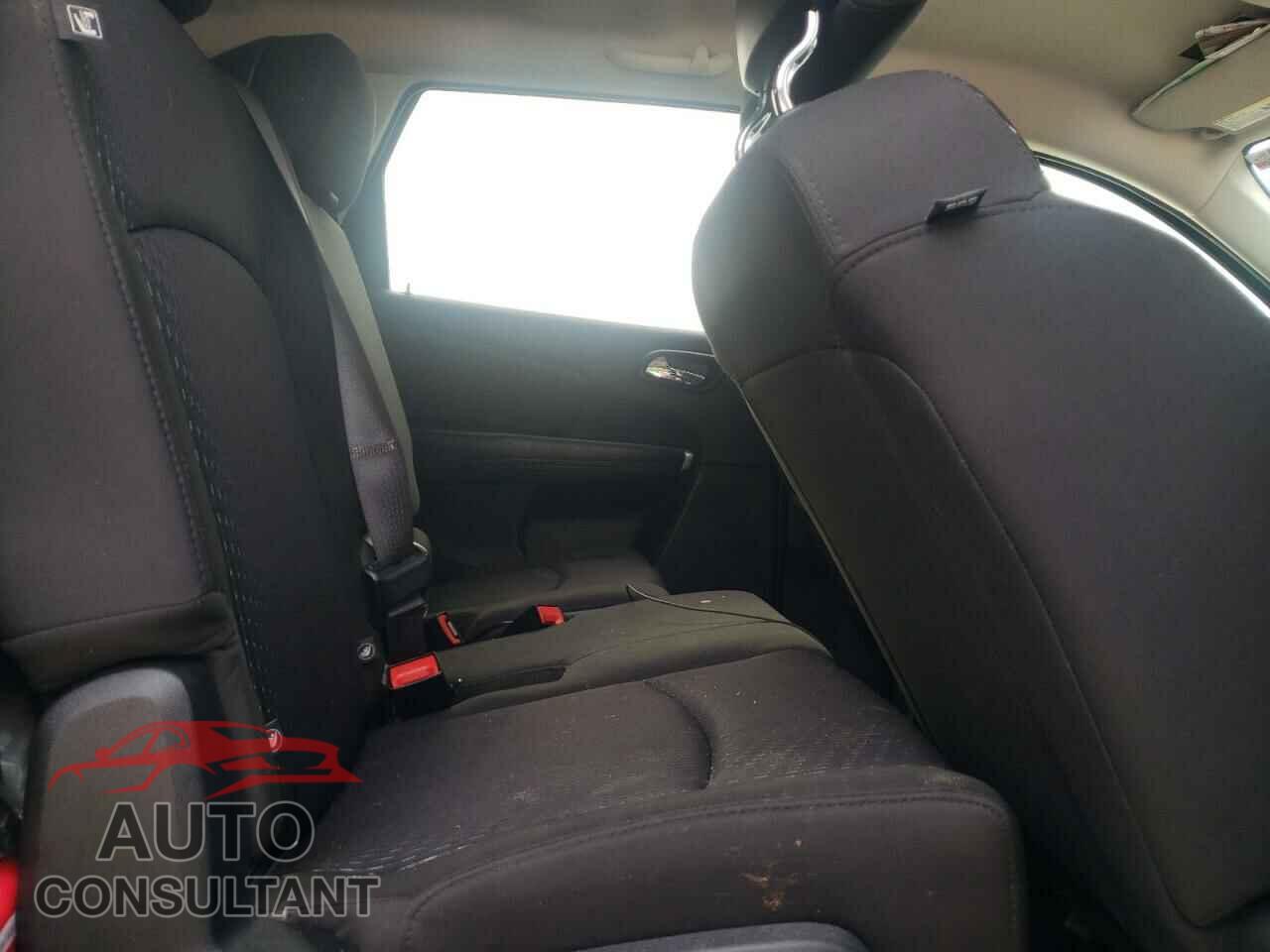 DODGE JOURNEY 2018 - 3C4PDCAB7JT302278