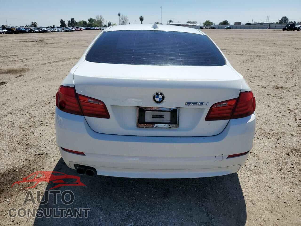 BMW 5 SERIES 2011 - WBAFR1C53BC672405