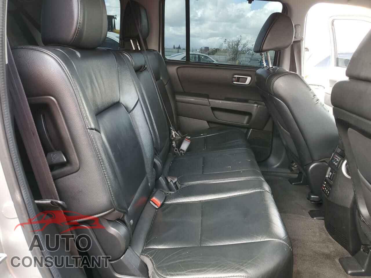 HONDA PILOT 2012 - 5FNYF4H99CB046962