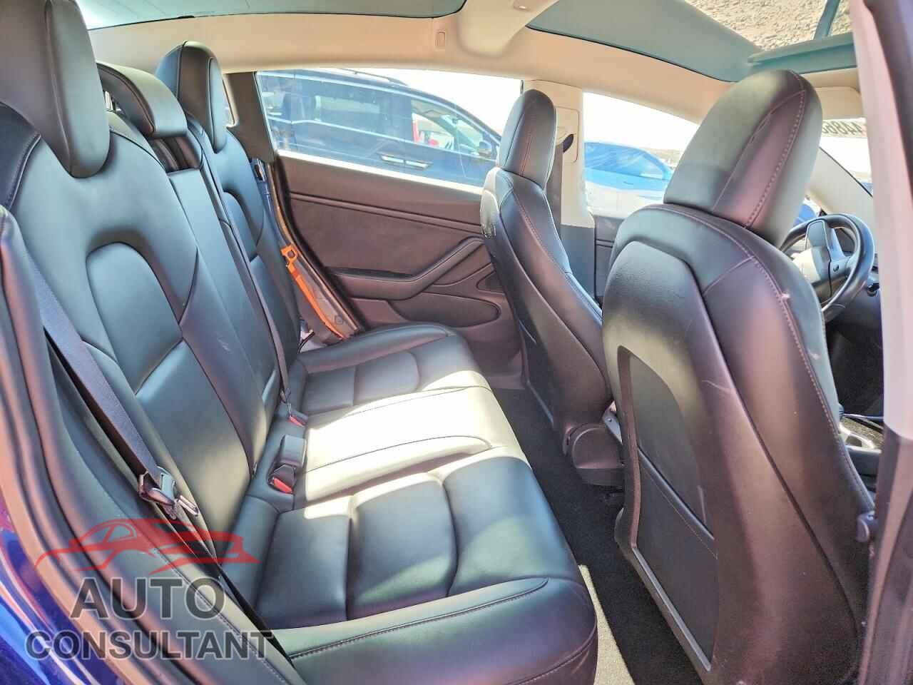 TESLA MODEL 3 2019 - 5YJ3E1EB2KF199510
