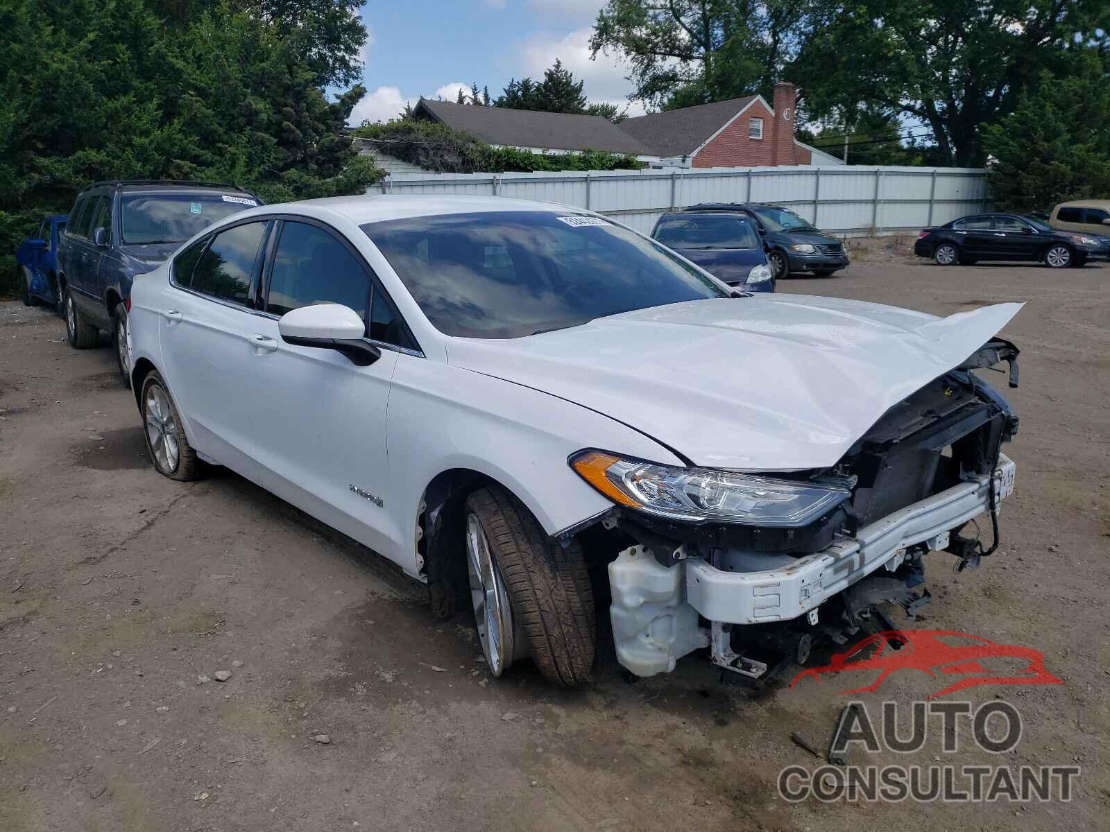 FORD FUSION 2019 - 3FA6P0LU2KR210886