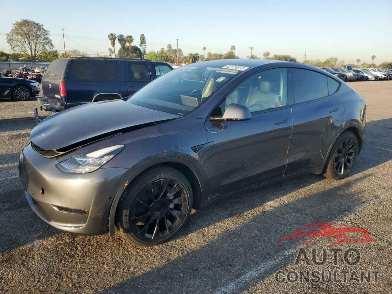 TESLA MODEL Y 2022 - 7SAYGAEE9NF366382