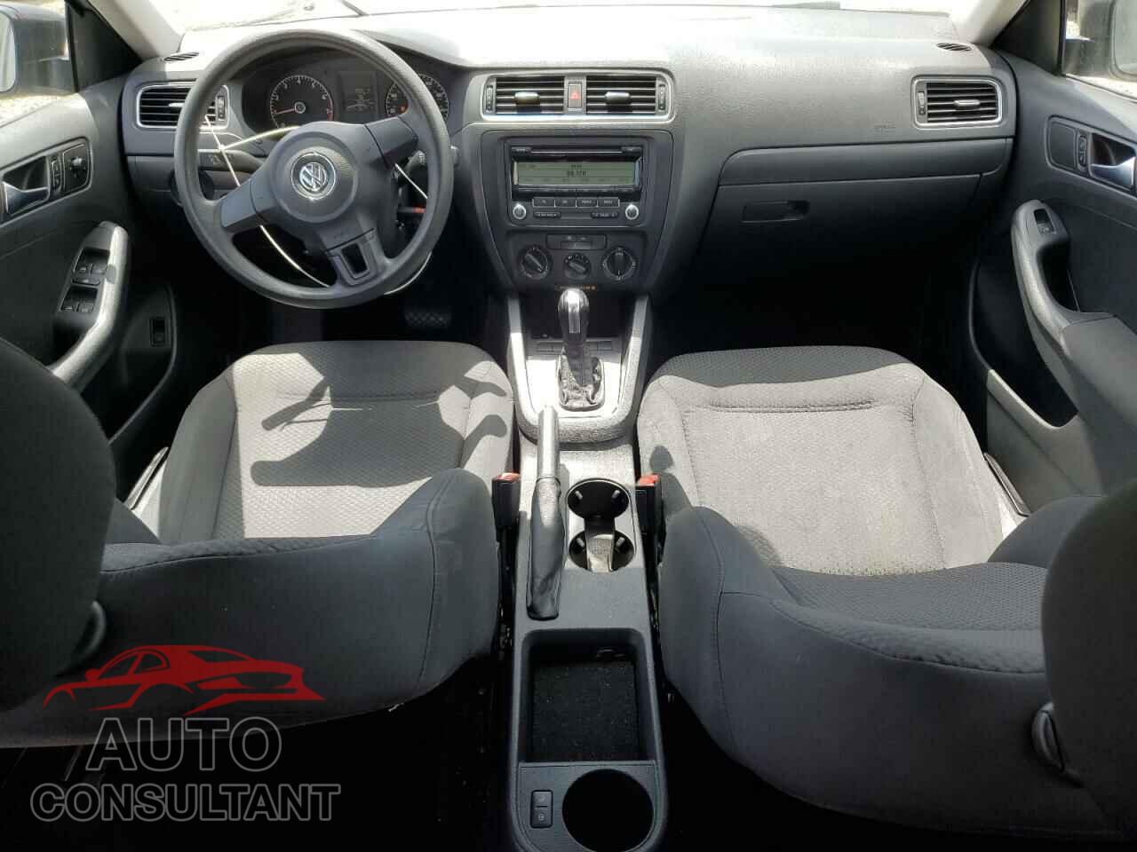 VOLKSWAGEN JETTA 2011 - 3VW2K7AJ4BM011213