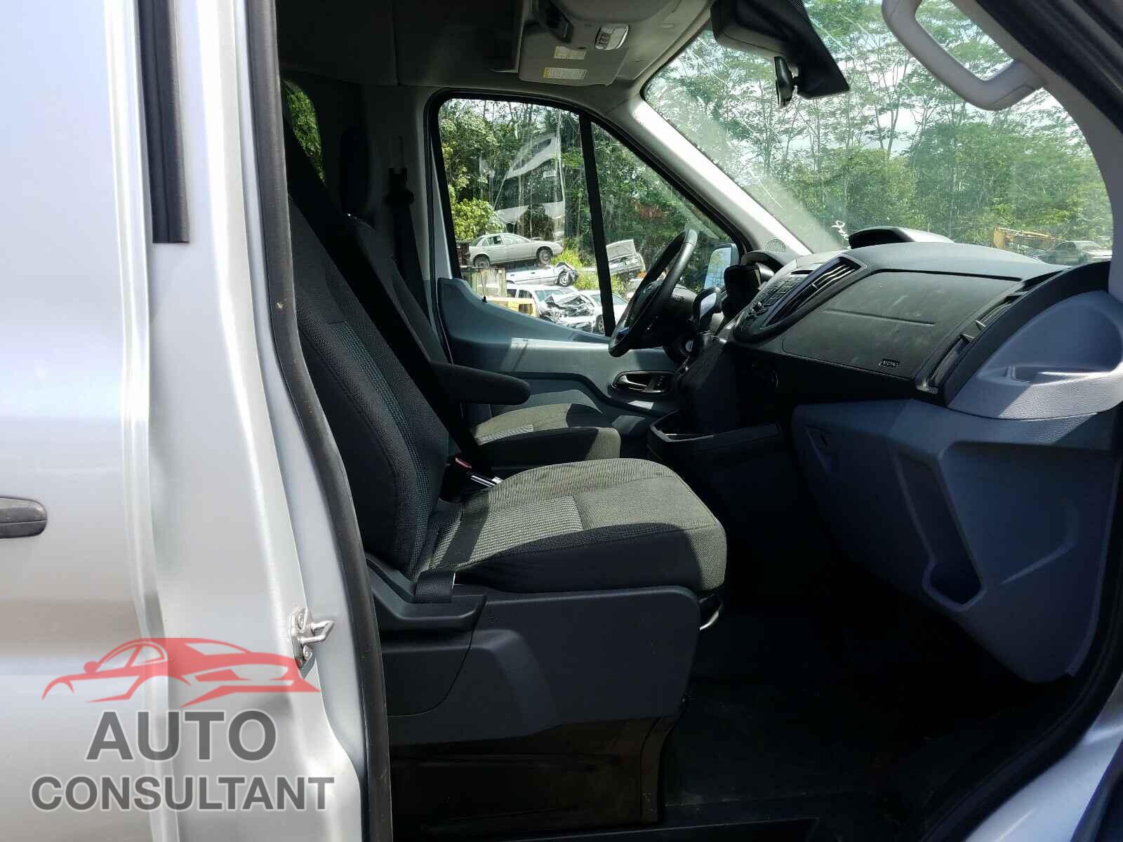FORD TRANSIT CO 2018 - 1FBAX2CG1JKB04334