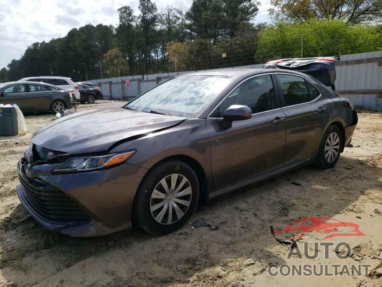 TOYOTA CAMRY 2018 - 4T1B11HK3JU600616