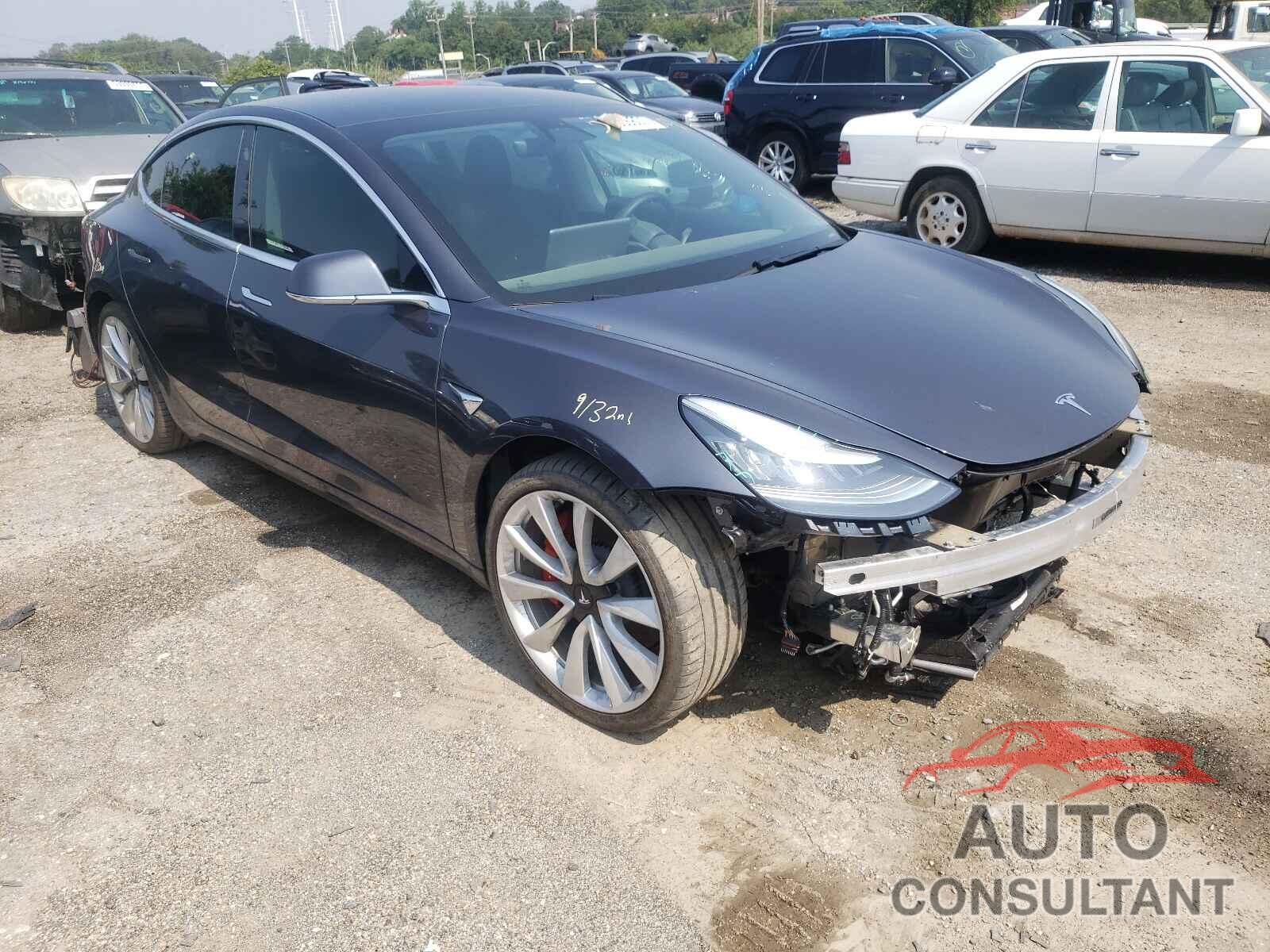 TESLA MODEL 3 2019 - 5YJ3E1EB4KF237576