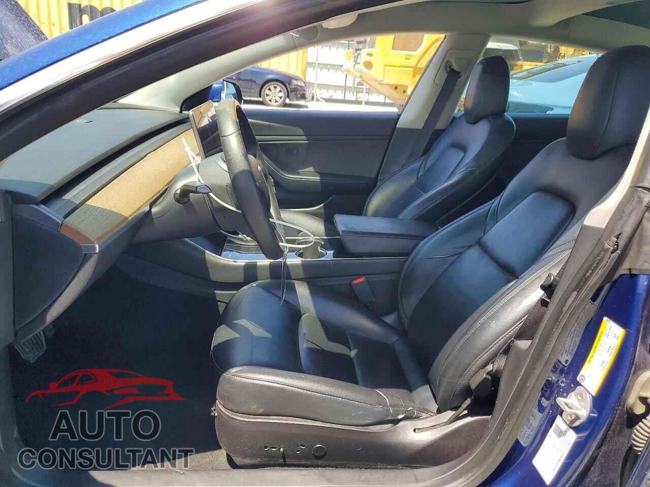 TESLA MODEL 3 2019 - 5YJ3E1EB9KF452743