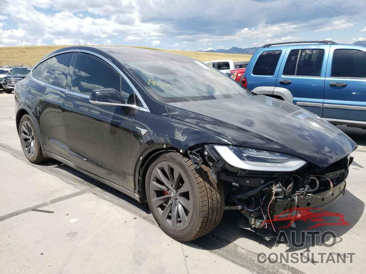 TESLA MODEL X 2018 - 5YJXCBE45JF140917