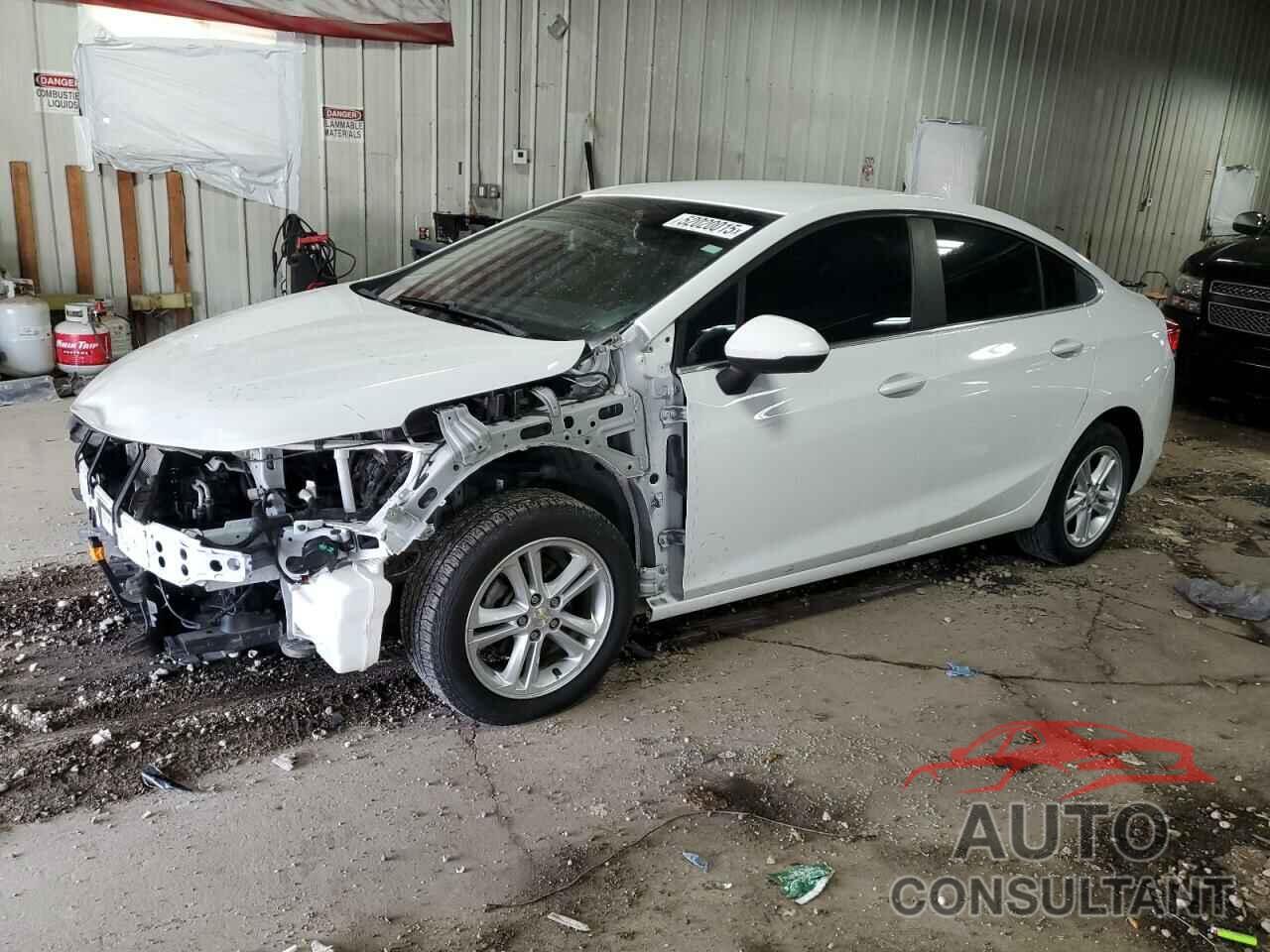 CHEVROLET CRUZE 2018 - 1G1BE5SM0J7193551