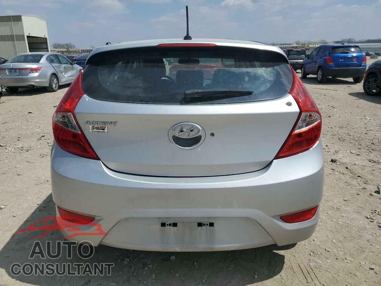 HYUNDAI ACCENT 2013 - KMHCU5AE8DU074642