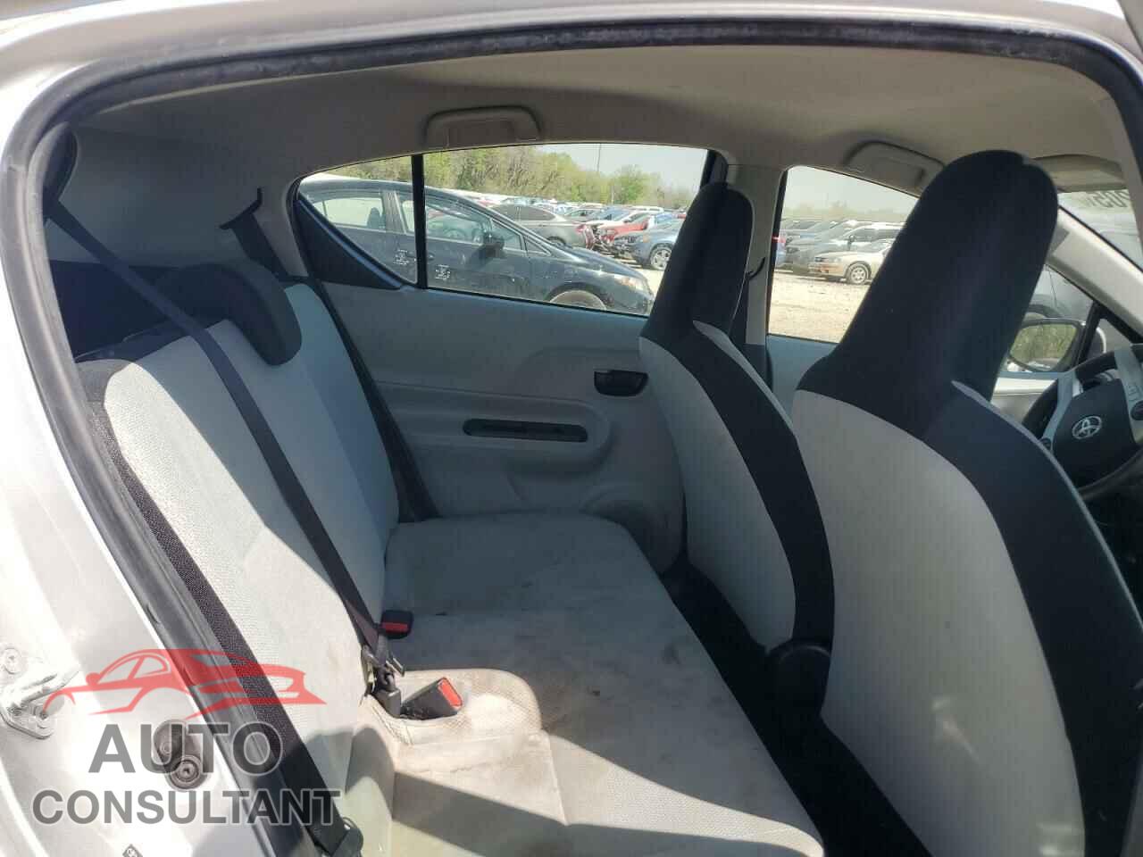TOYOTA PRIUS 2014 - JTDKDTB39E1568142