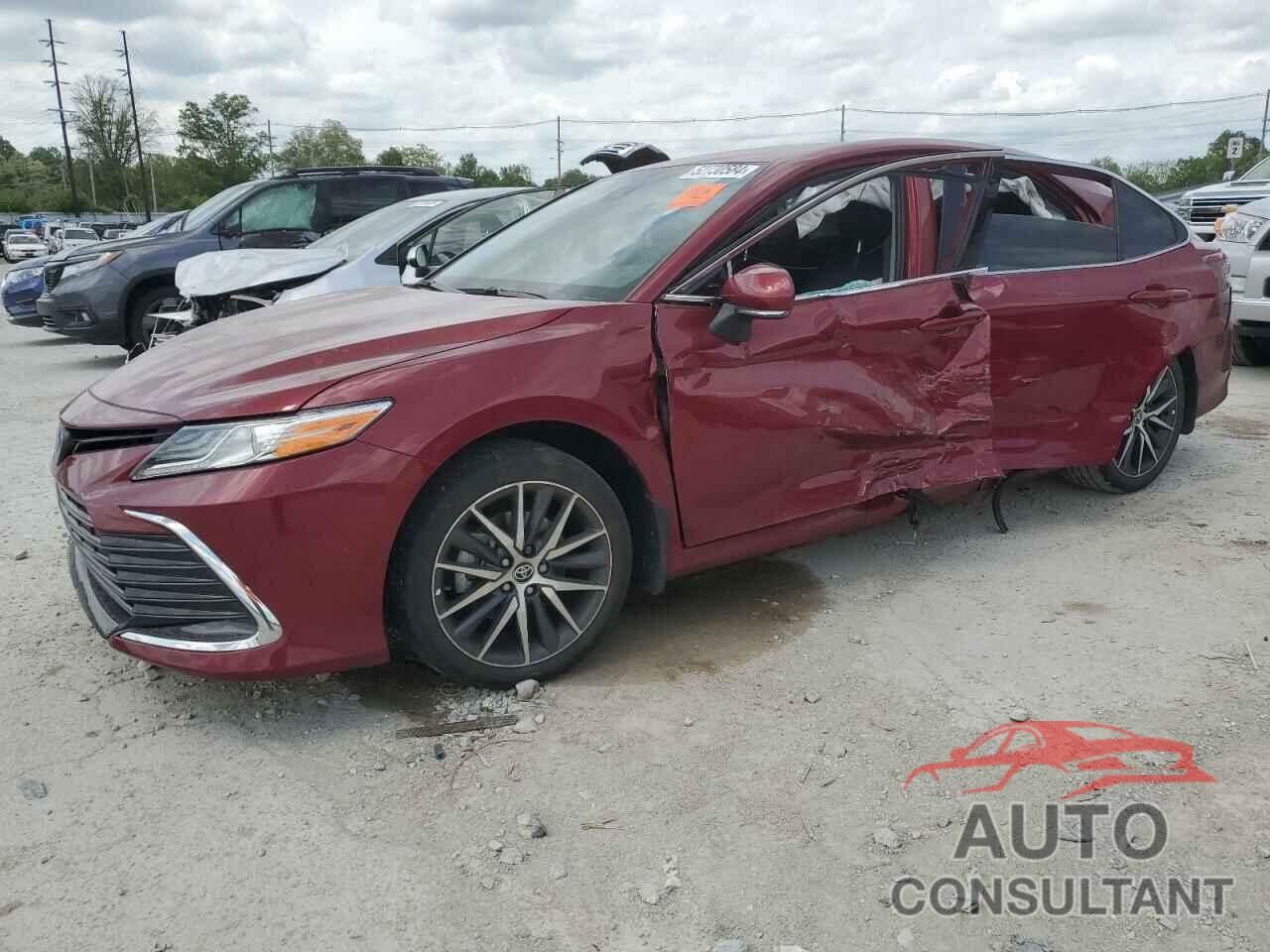 TOYOTA CAMRY 2022 - 4T1F31AK0NU570289