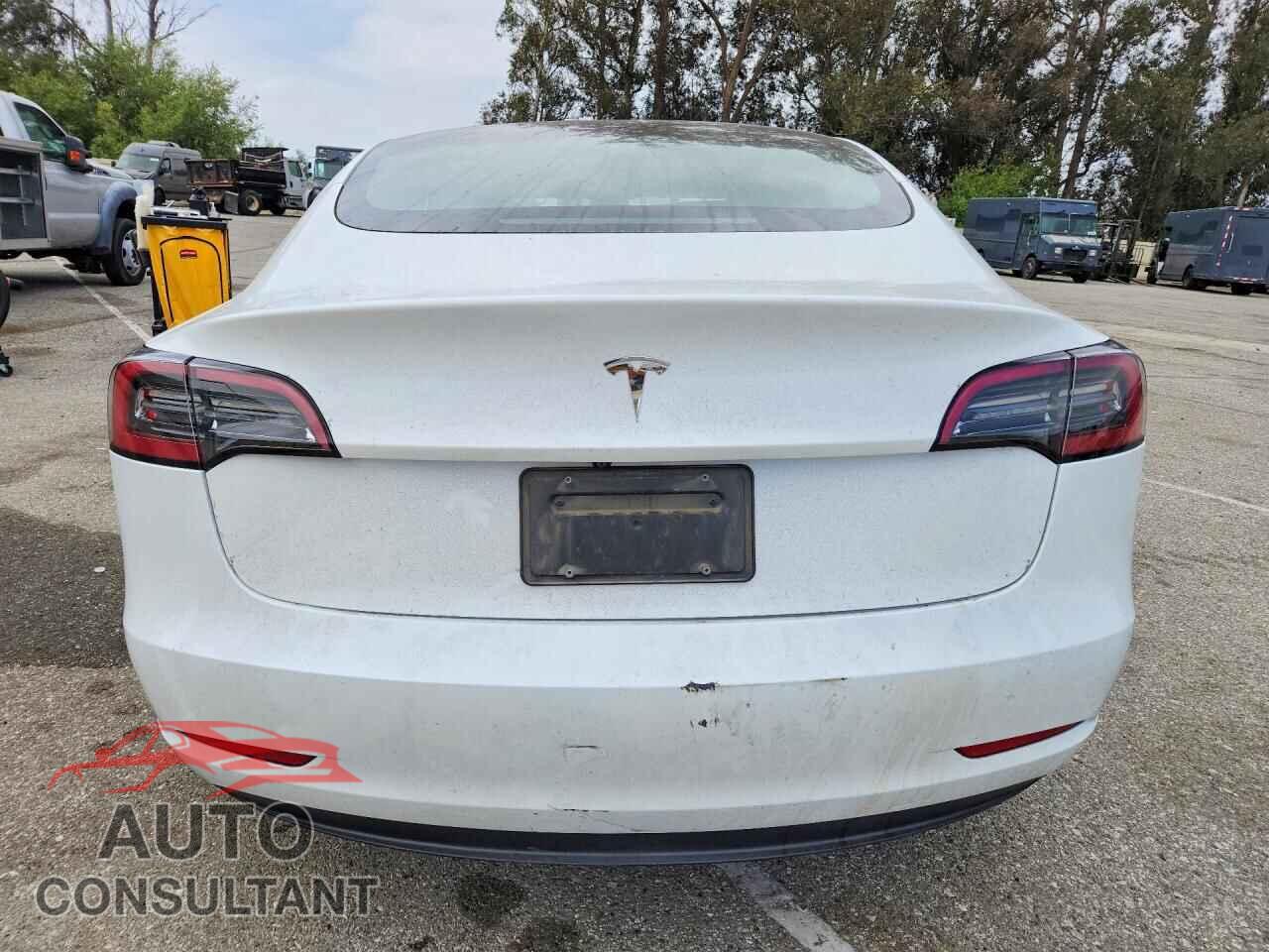 TESLA MODEL 3 2023 - 5YJ3E1EA3PF586811