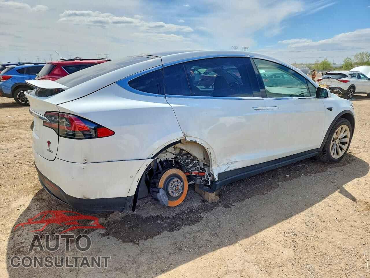 TESLA MODEL X 2018 - 5YJXCDE23JF112060