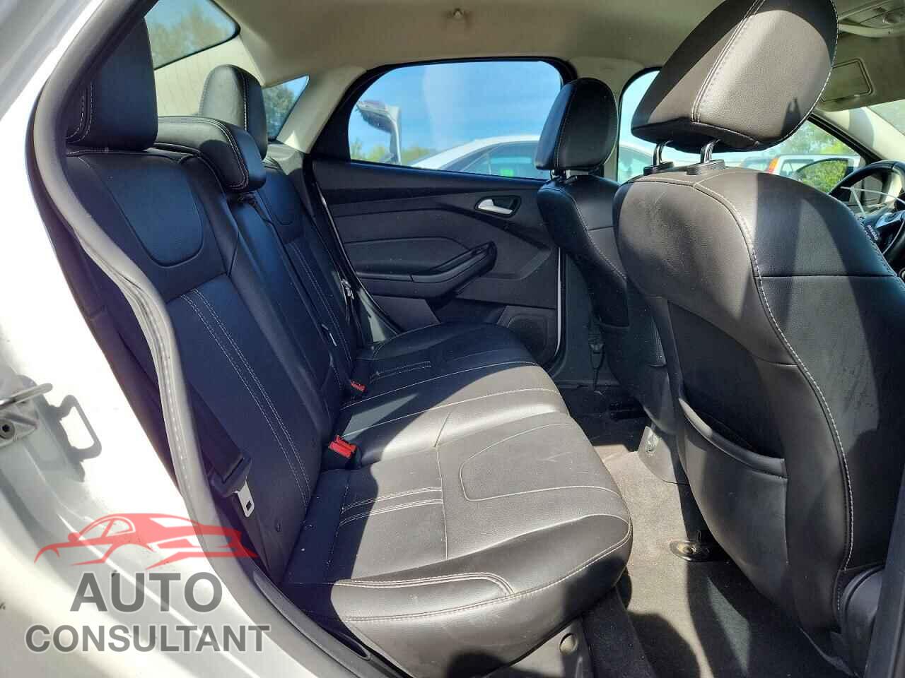 FORD FOCUS 2013 - 1FADP3F23DL384163