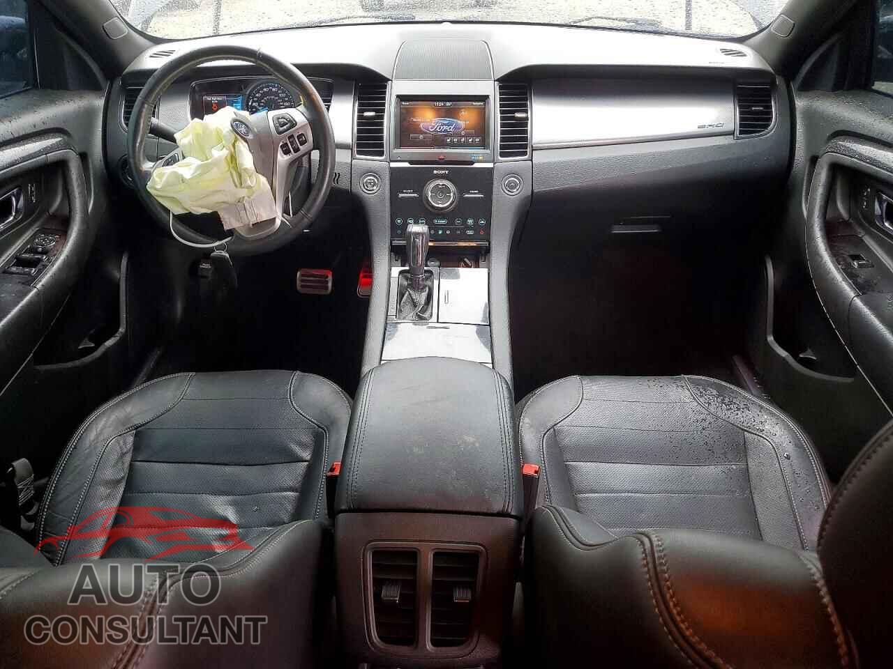 FORD TAURUS 2015 - 1FAHP2KTXFG124106