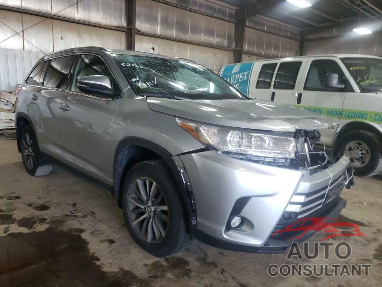 TOYOTA HIGHLANDER 2019 - 5TDJZRFH4KS954570