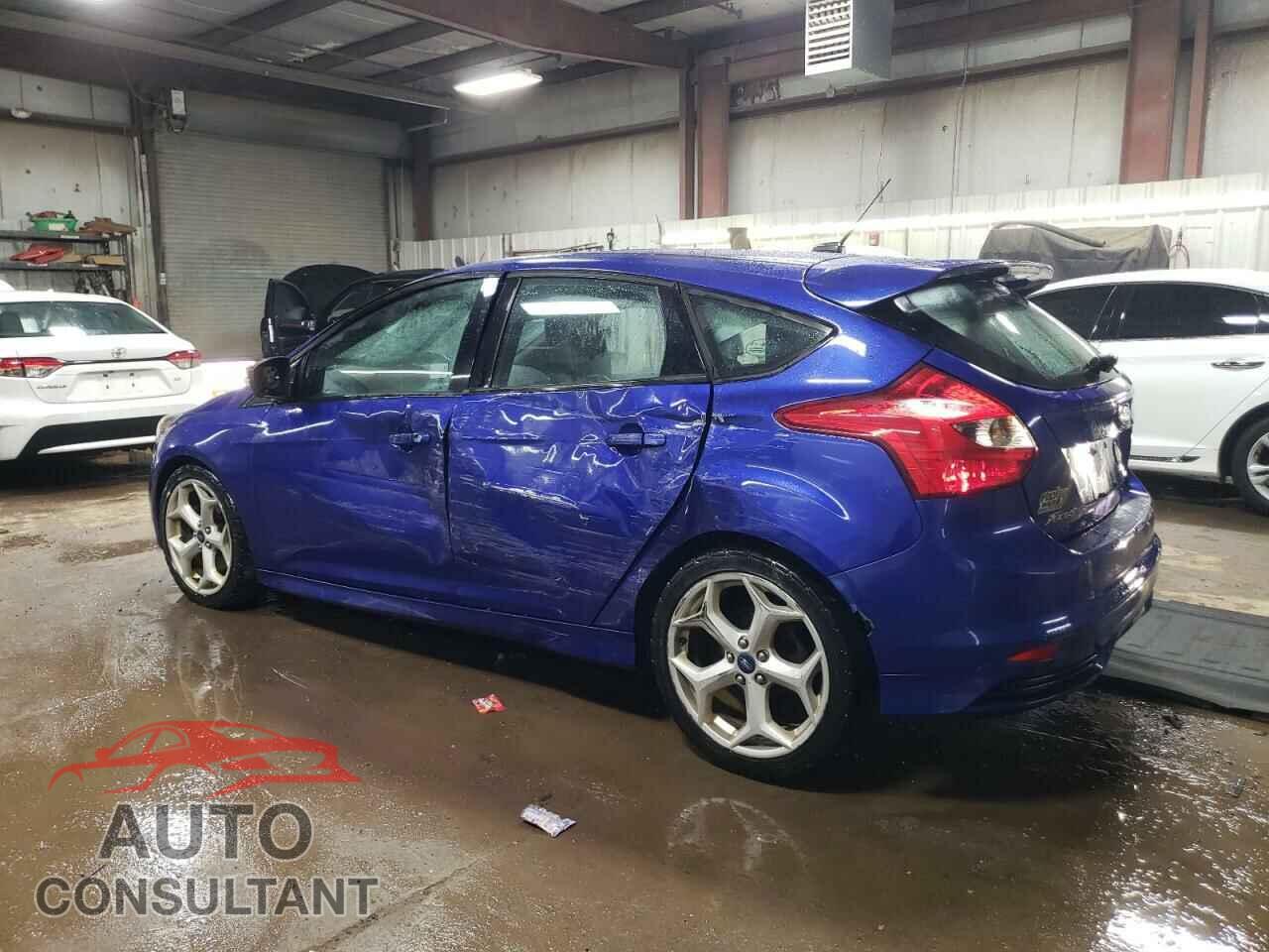 FORD FOCUS 2014 - 1FADP3L95EL105184