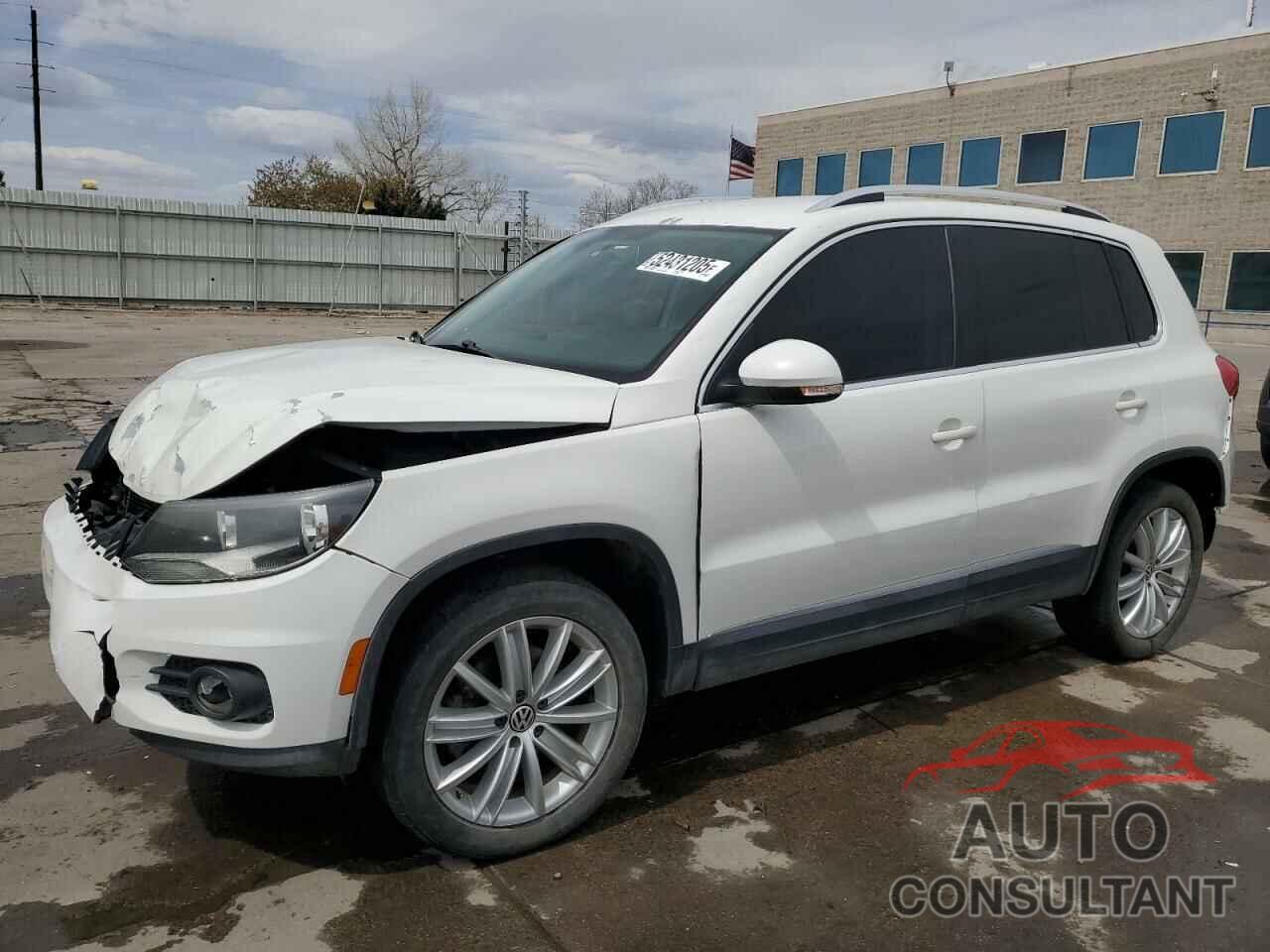 VOLKSWAGEN TIGUAN 2013 - WVGBV7AX5DW508493