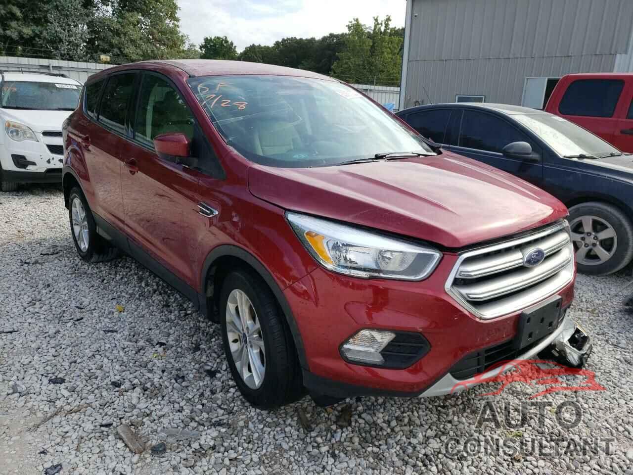 FORD ESCAPE 2017 - 1FMCU0G95HUC49805
