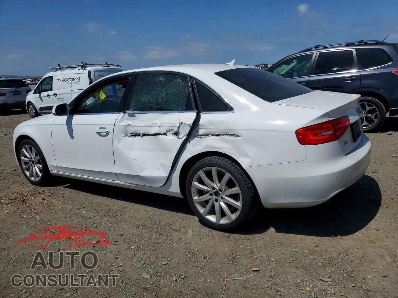 AUDI A4 2013 - WAUEFAFL2DN018940