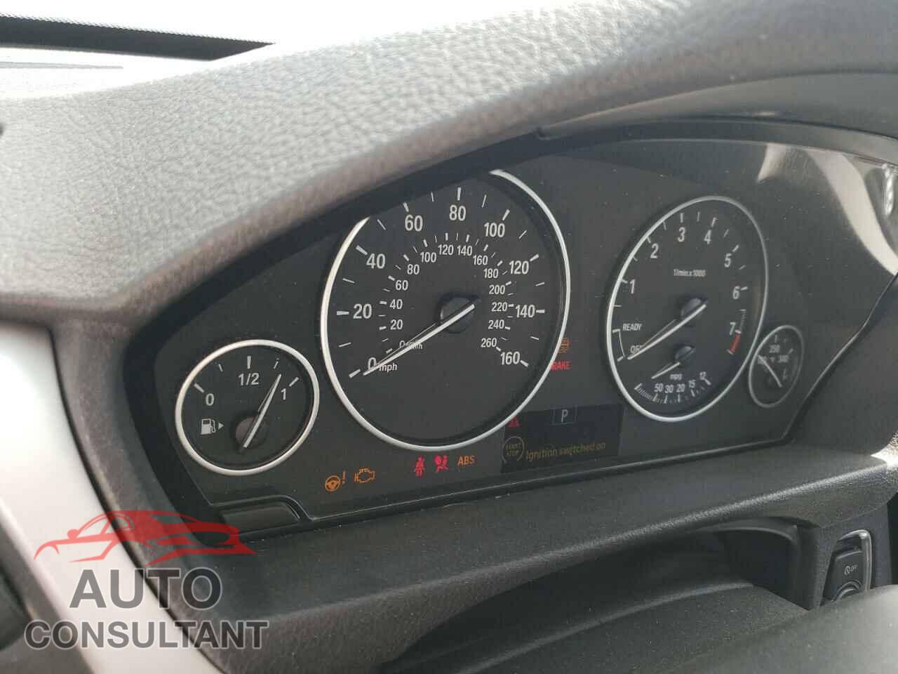 BMW 3 SERIES 2016 - WBA8E1G56GNU12266