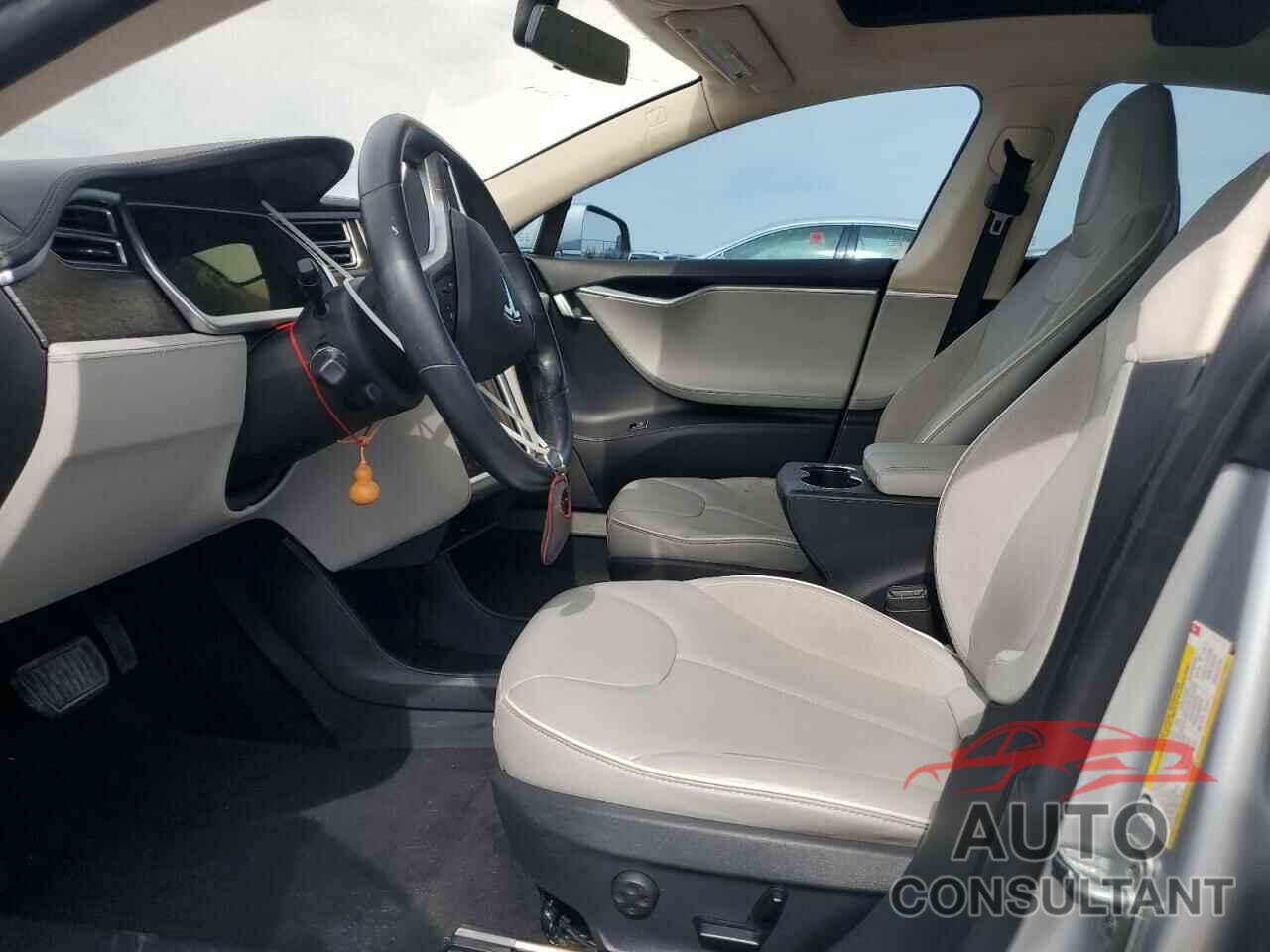 TESLA MODEL S 2013 - 5YJSA1CG0DFP22581
