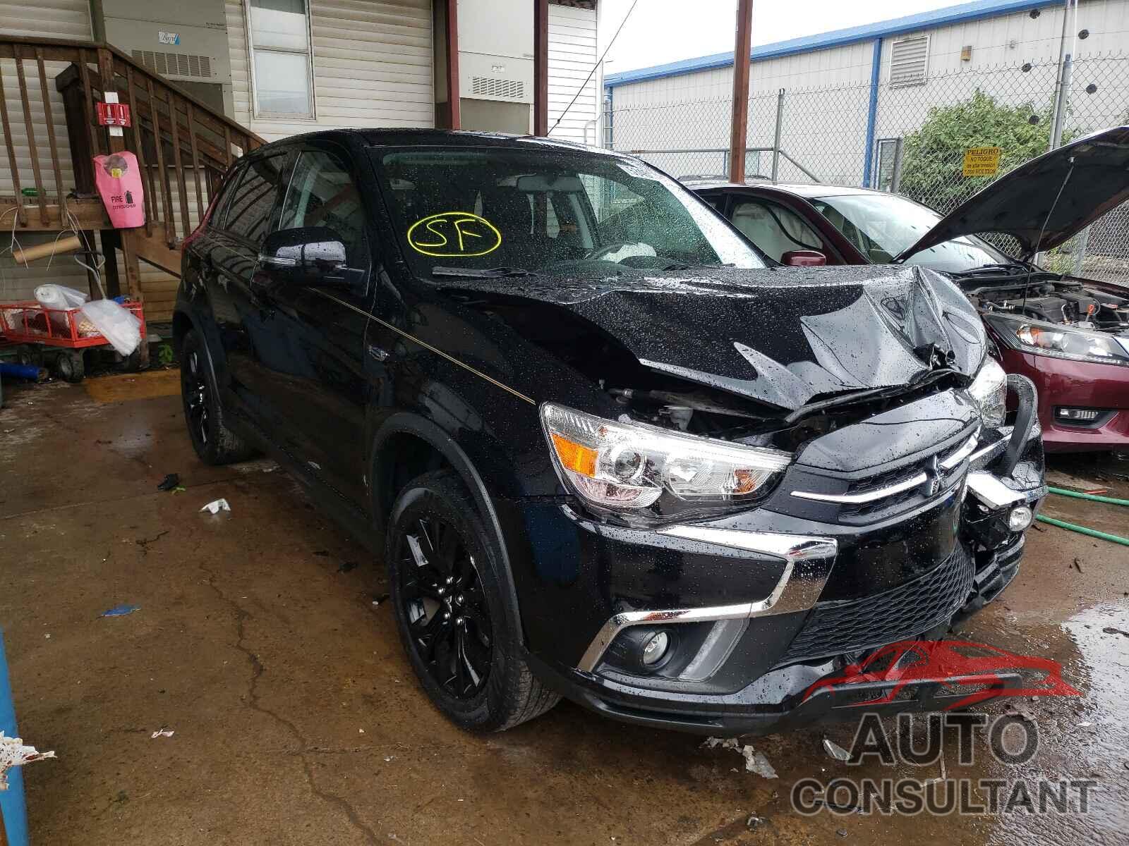MITSUBISHI OUTLANDER 2018 - JA4AR3AU4JU004294