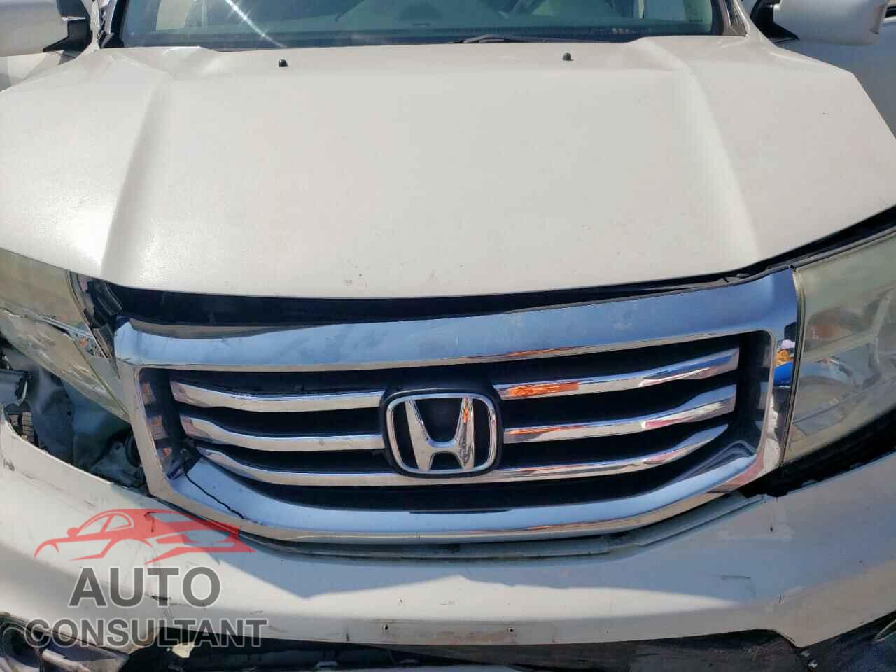 HONDA PILOT 2013 - 5FNYF3H95DB040555