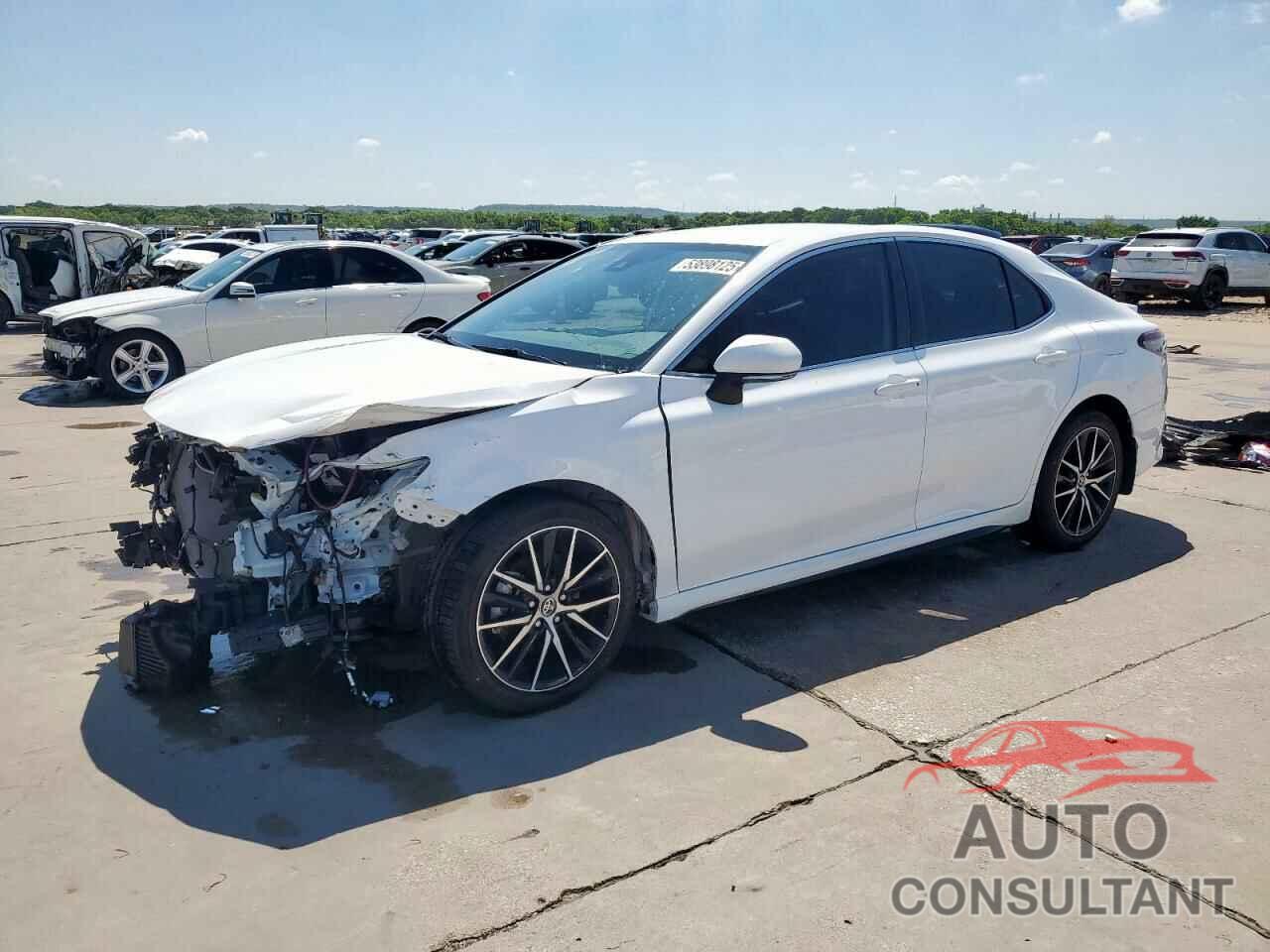 TOYOTA CAMRY 2023 - 4T1G11AK8PU820679