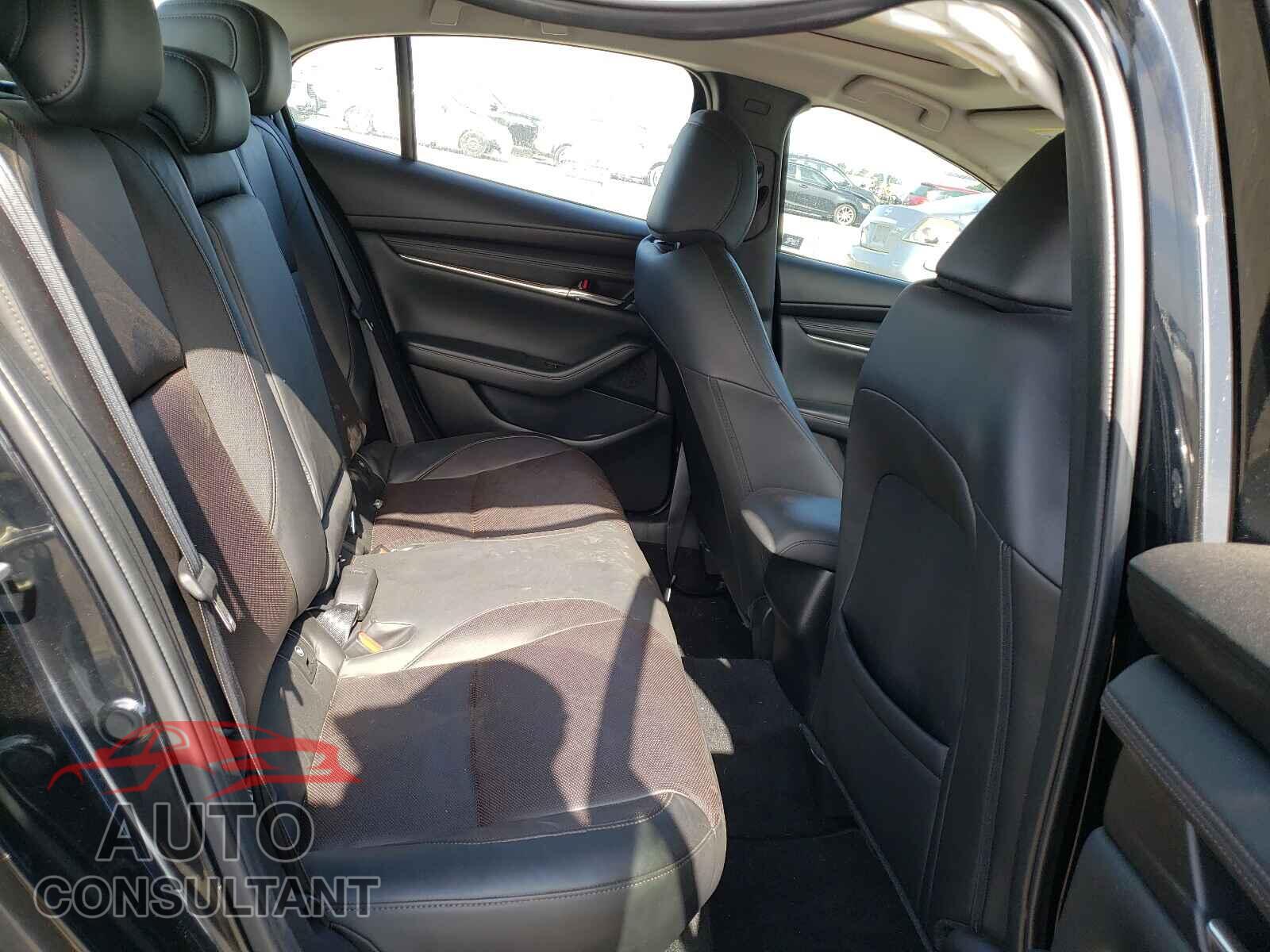 MAZDA 3 2019 - 3MZBPACM2KM100123