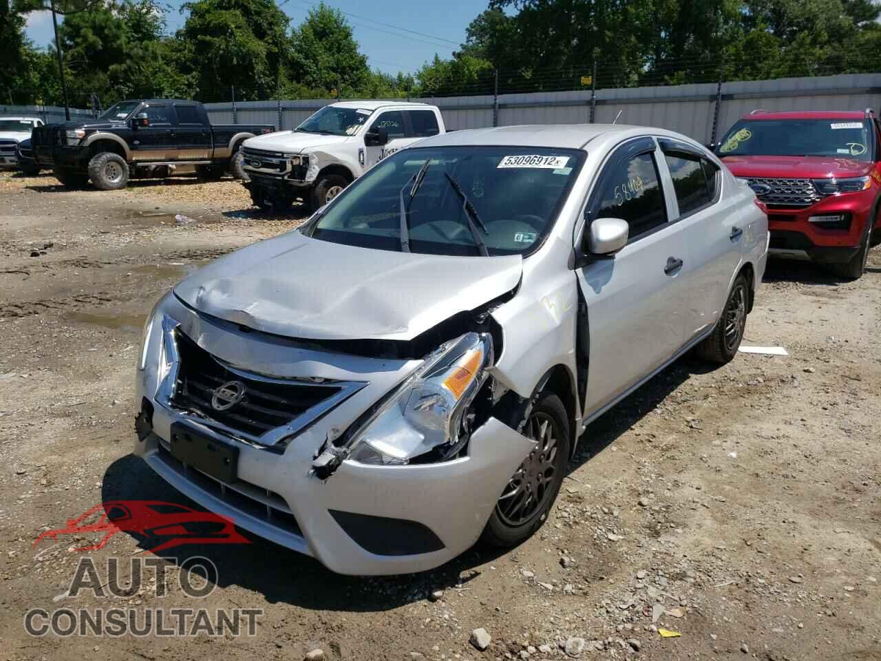 NISSAN VERSA 2017 - 3N1CN7AP7HL868307