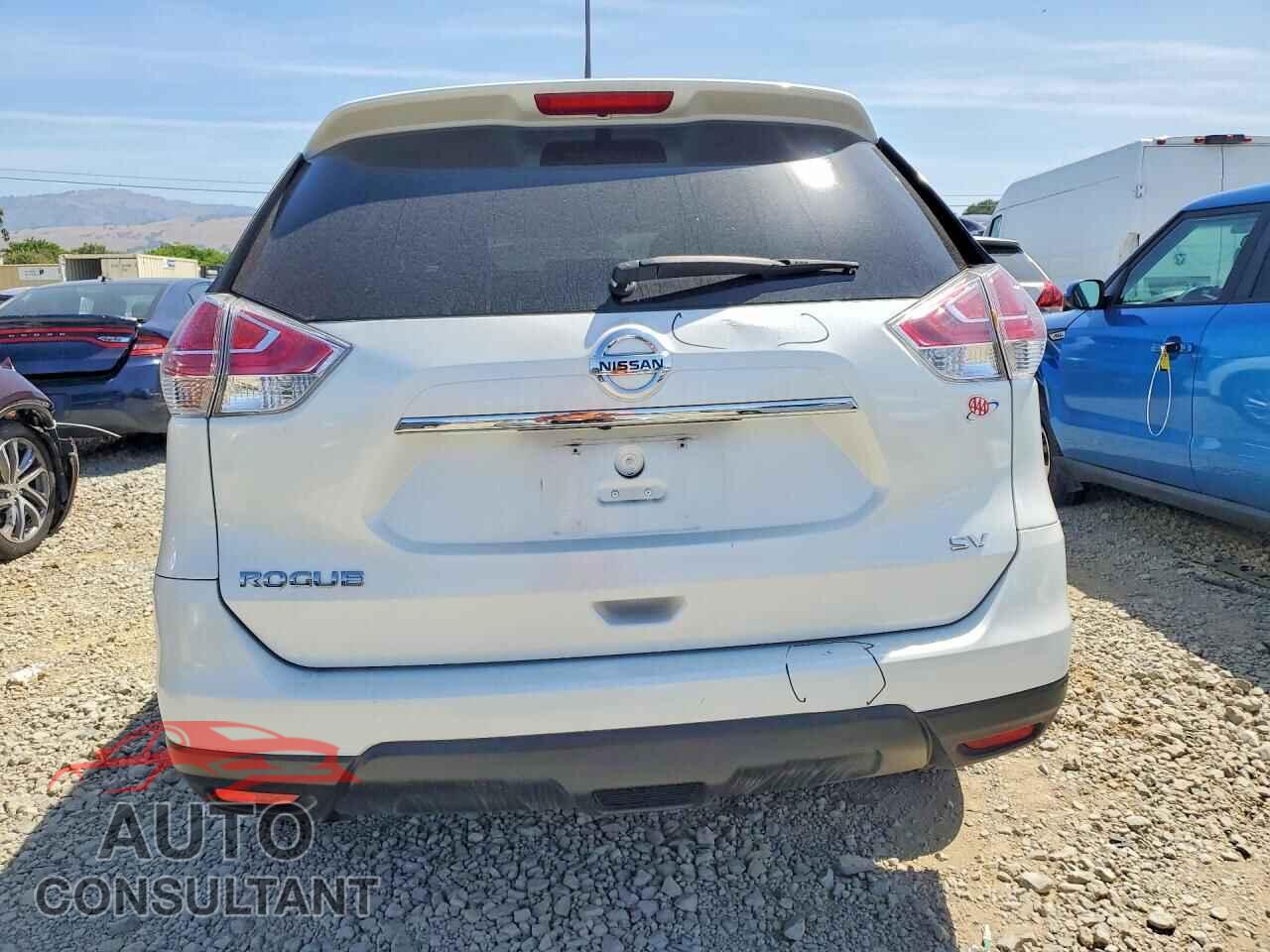 NISSAN ROGUE 2015 - KNMAT2MT9FP543603