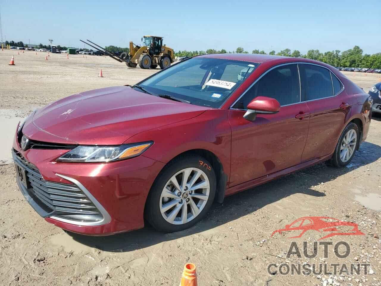 TOYOTA CAMRY 2022 - 4T1C11AK4NU679072
