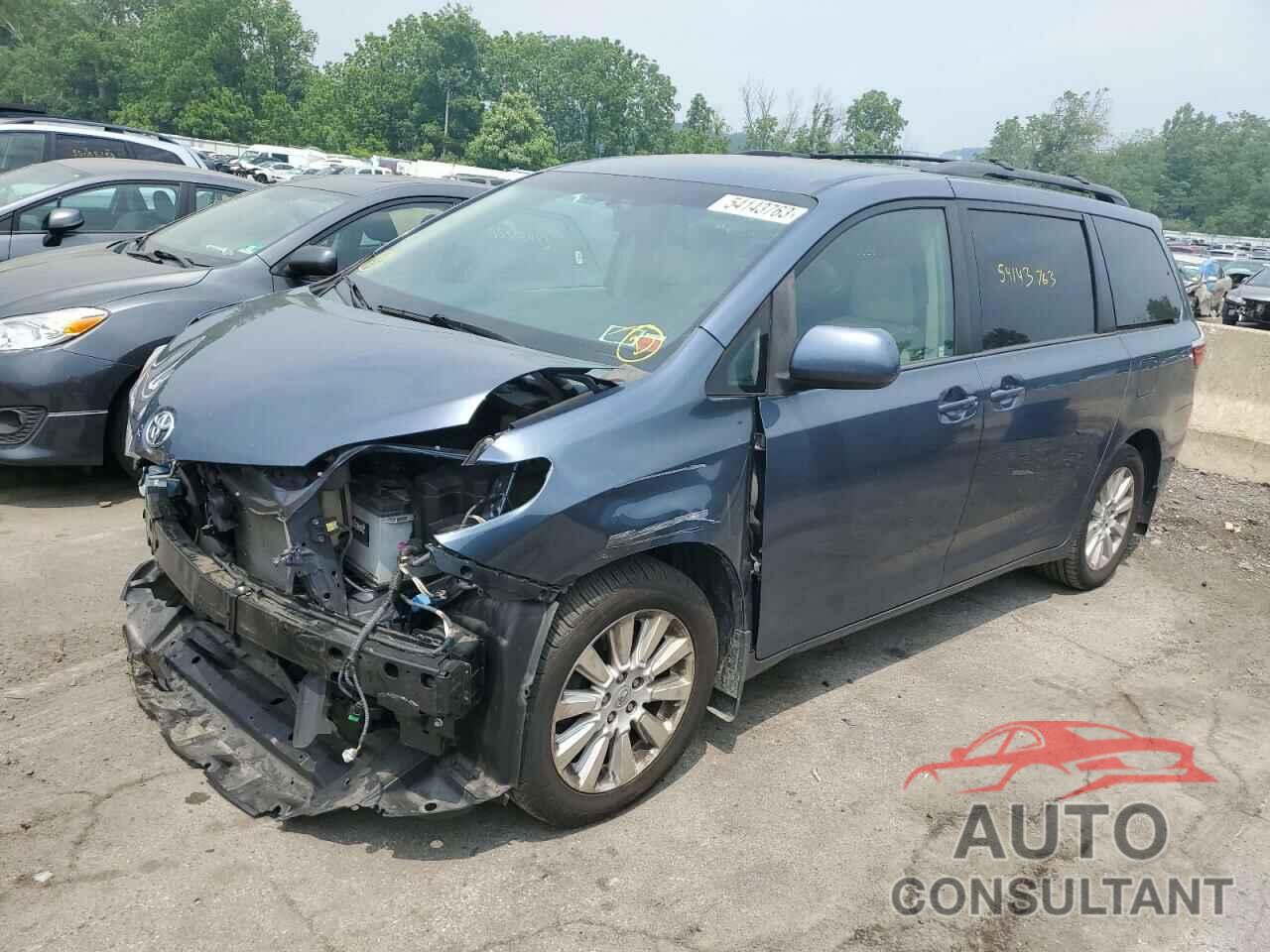 TOYOTA SIENNA 2015 - 5TDJK3DC1FS106676