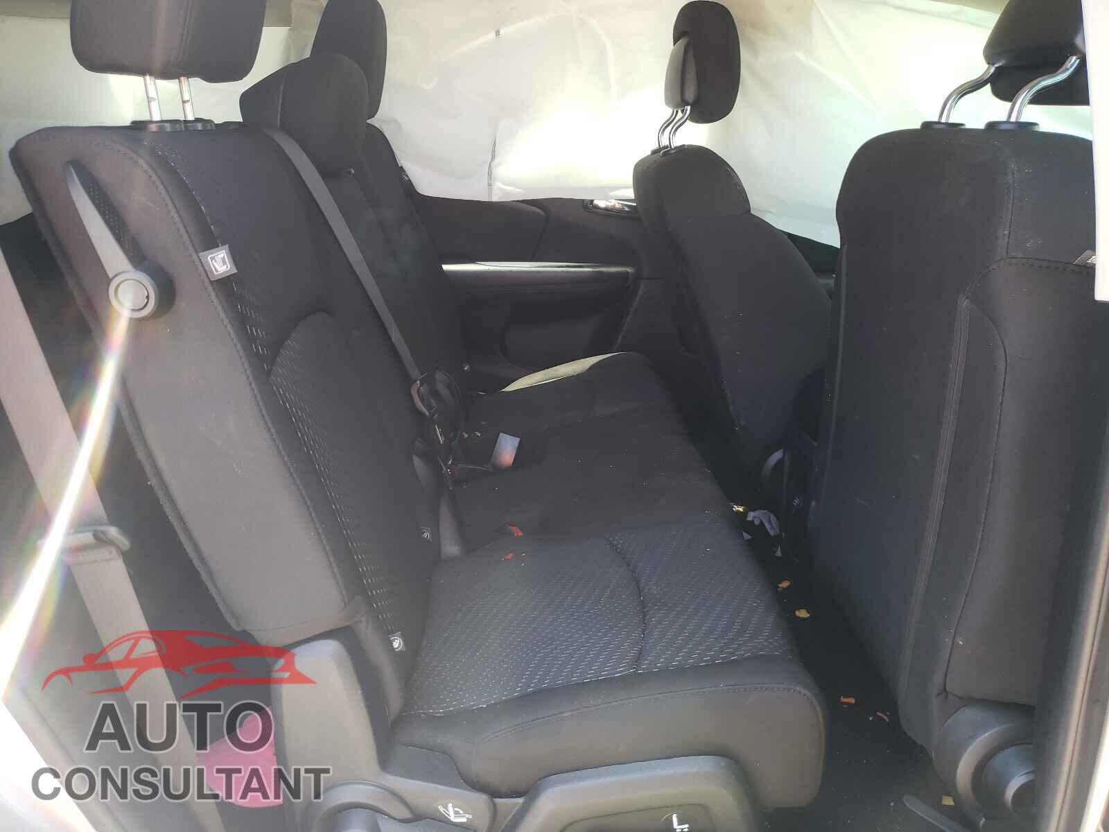 DODGE JOURNEY 2019 - 3C4PDCBB7KT821203
