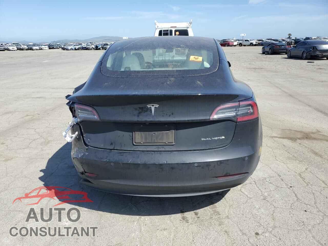 TESLA MODEL 3 2021 - 5YJ3E1EB5MF082975