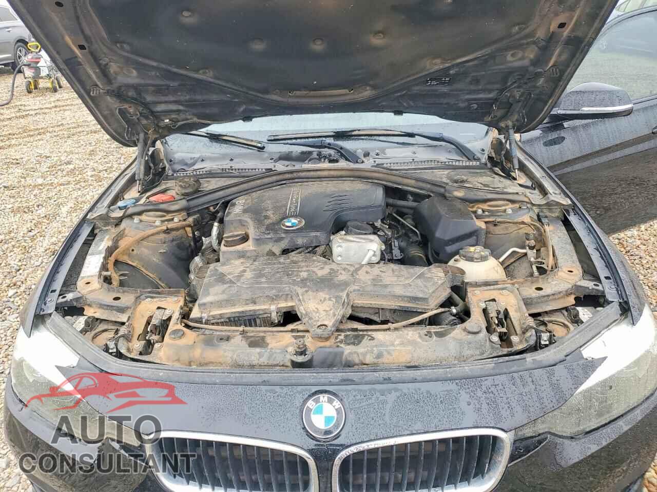 BMW 3 SERIES 2016 - WBA8E1G55GNU10802