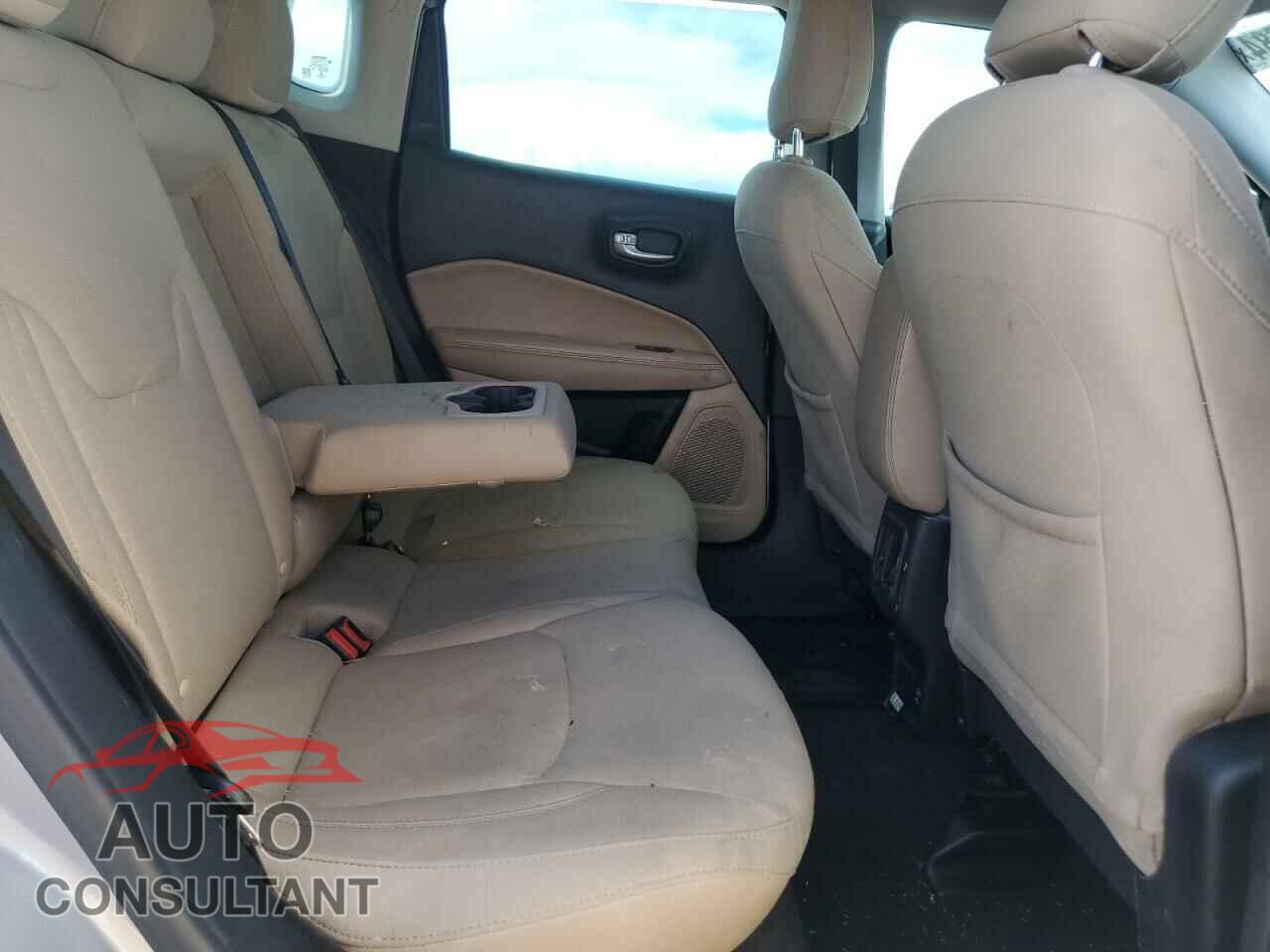 JEEP COMPASS 2018 - 3C4NJDAB2JT482937