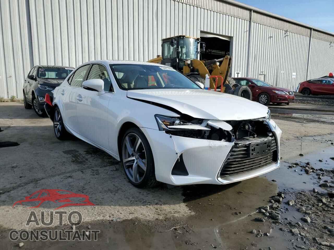 LEXUS IS 2018 - JTHC81D29J5028373