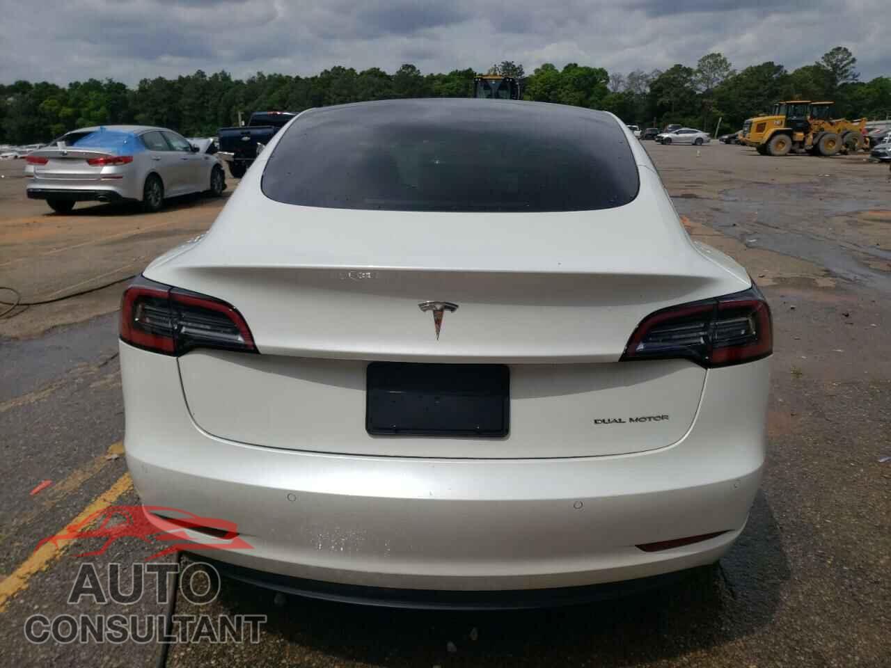TESLA MODEL 3 2021 - 5YJ3E1EB7MF055714
