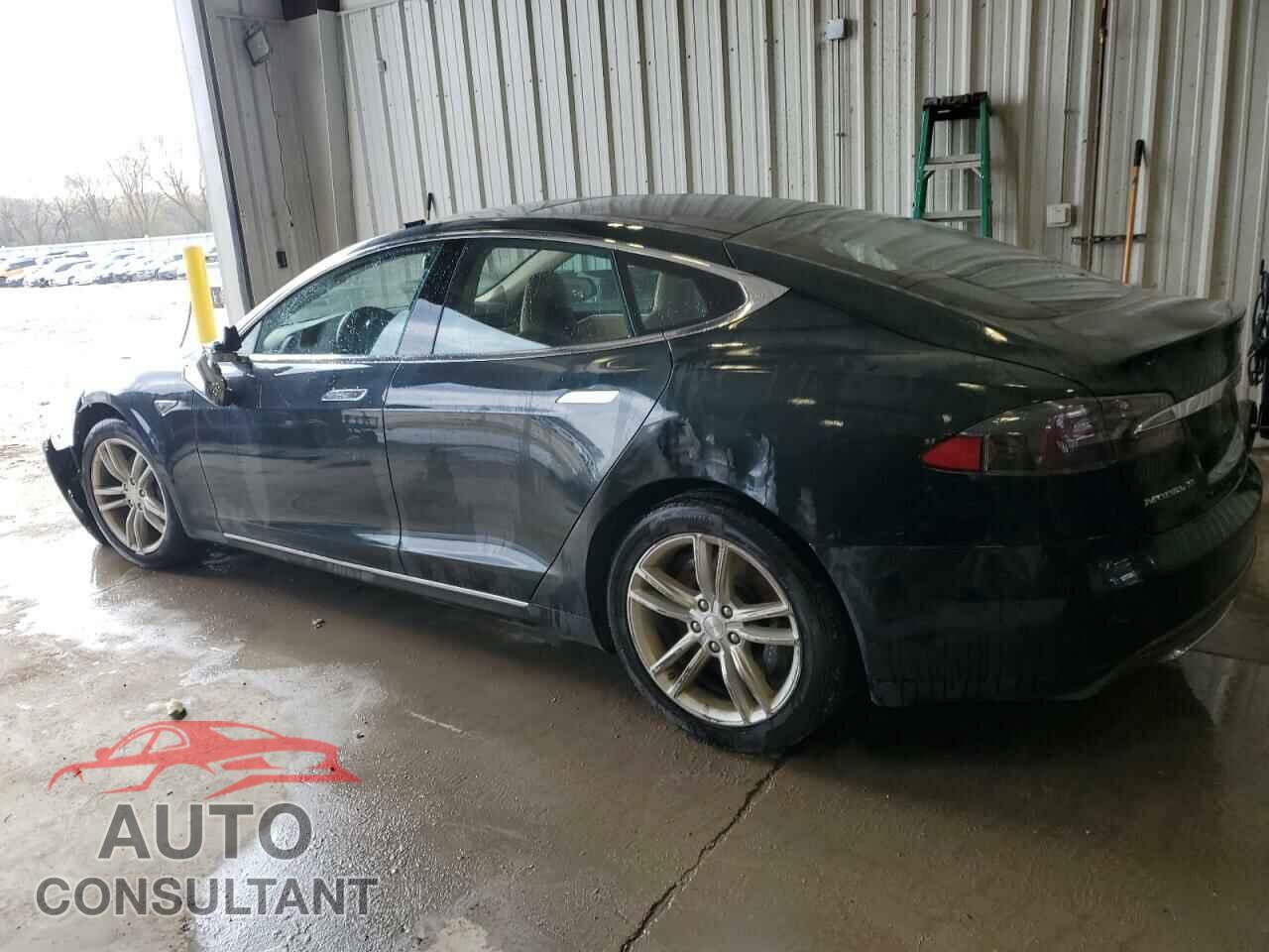 TESLA MODEL S 2013 - 5YJSA1DN1DFP12218