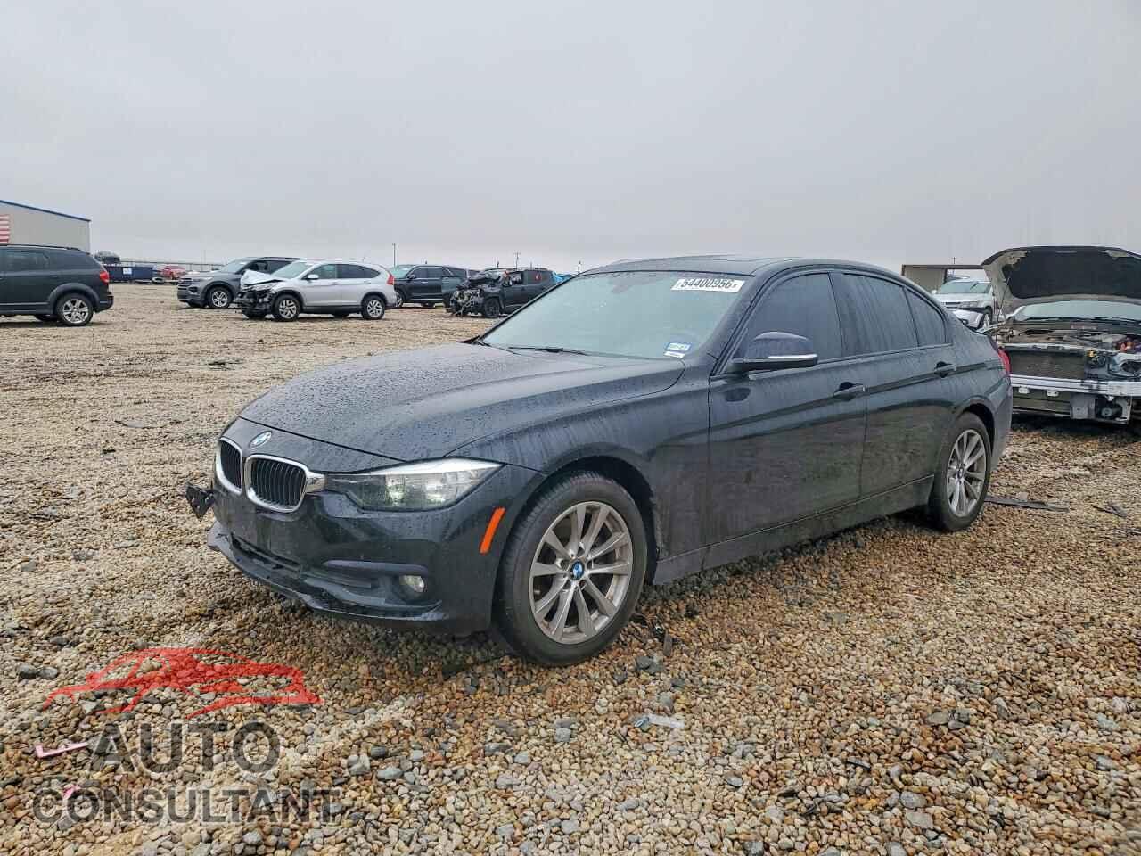 BMW 3 SERIES 2016 - WBA8E1G55GNU10802