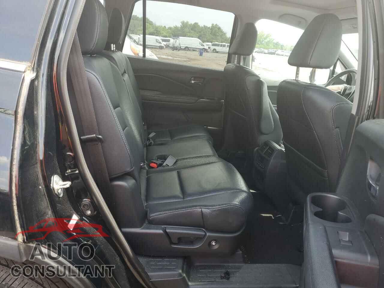 HONDA PILOT 2016 - 5FNYF6H59GB061475