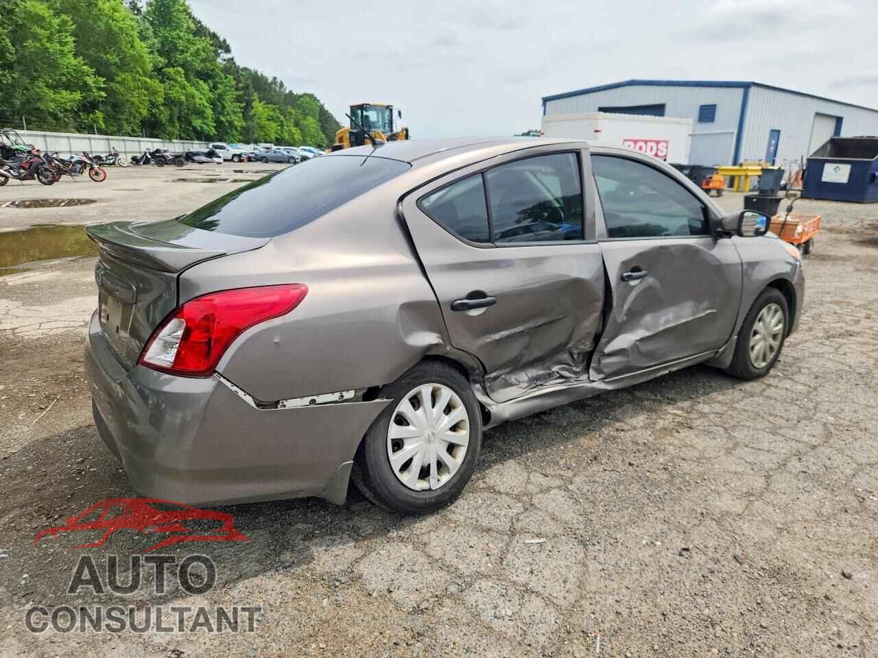 NISSAN VERSA 2017 - 3N1CN7AP4HL904115