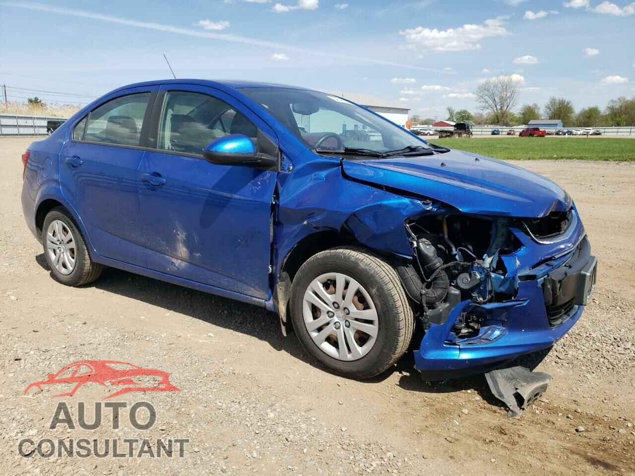CHEVROLET SONIC 2017 - 1G1JB5SH6H4136290