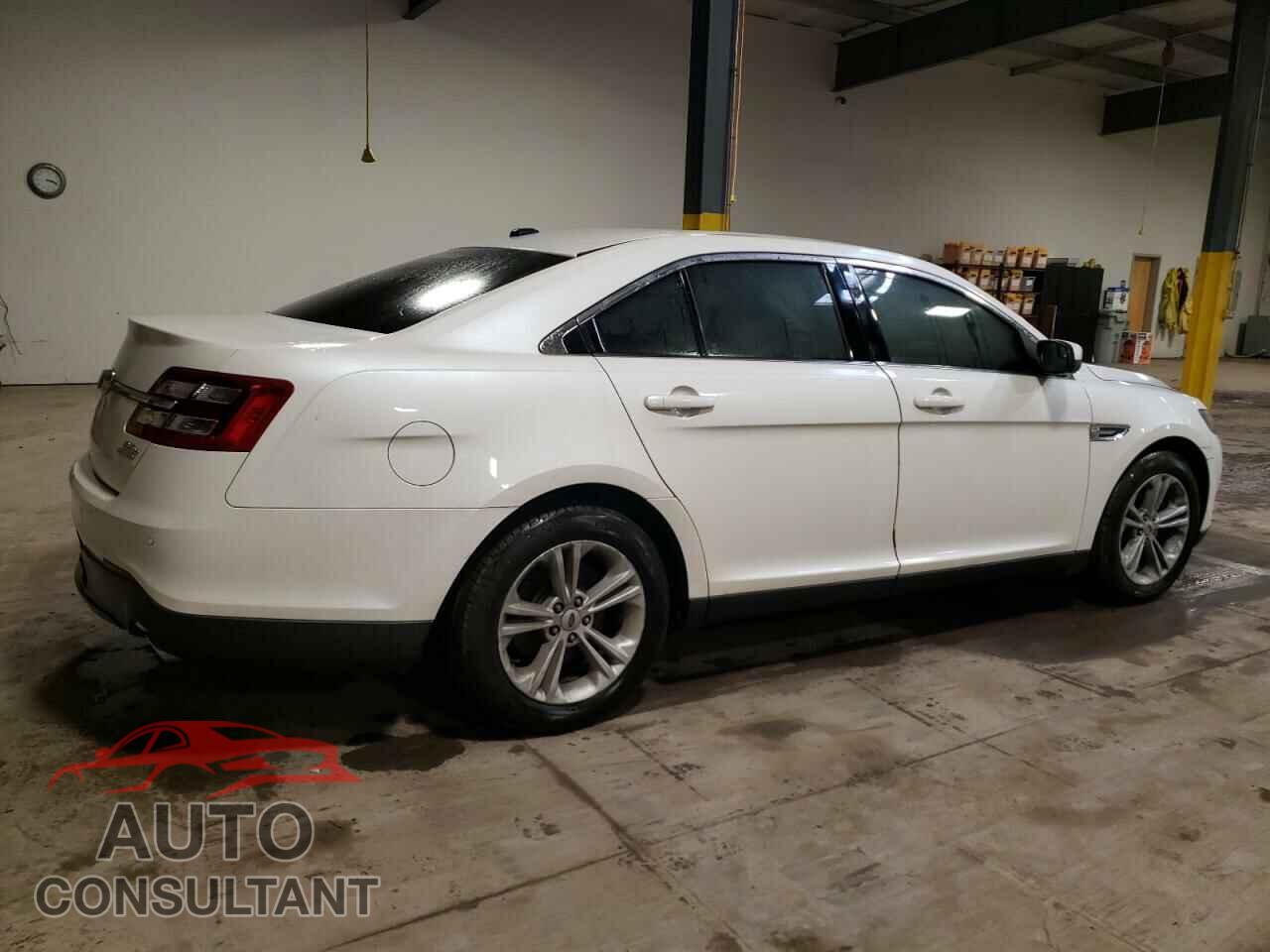 FORD TAURUS 2016 - 1FAHP2E81GG133379