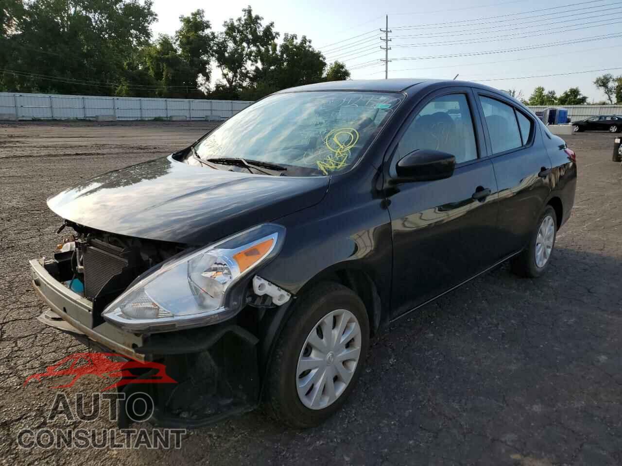 NISSAN VERSA 2017 - 3N1CN7AP1HL864320
